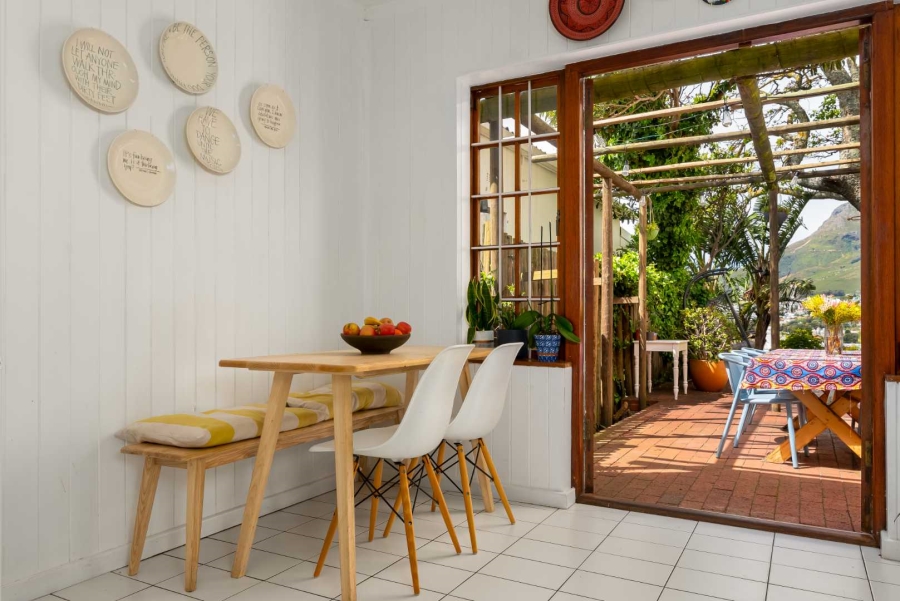 To Let 4 Bedroom Property for Rent in Gardens Western Cape